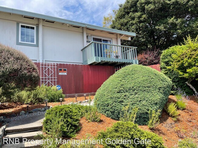 Building Photo - 3 br, 2 bath House - 635 Drake Avenue