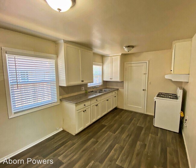 Foto del edificio - 4503-4503 Soledad Ave