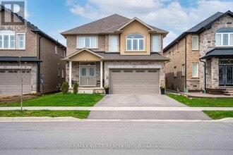 Building Photo - 67 Robertson Rd