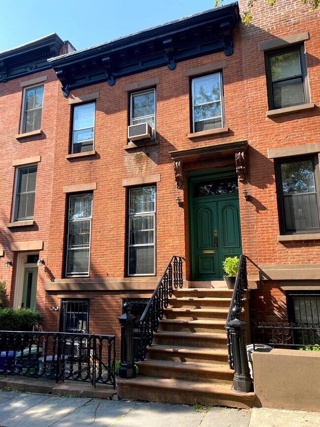 Foto del edificio - 22 1st St