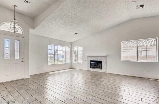 Building Photo - 5217 Cheetah Ct