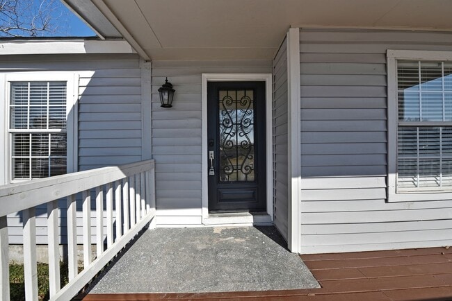 Foto del edificio - Stylish and Spacious 4-Bedroom Home PLUS C...