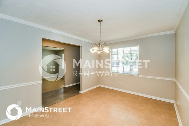 Building Photo - 1113 Grove Park Dr S