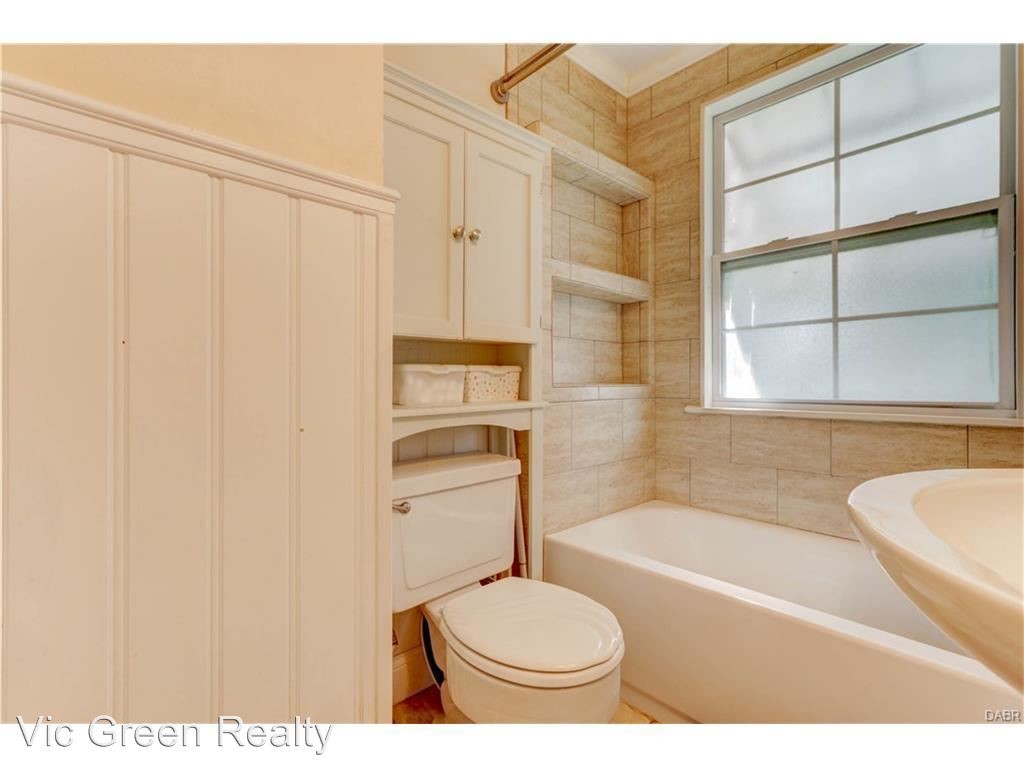 Building Photo - 3 br, 2 bath House - 829 S Maple Ave