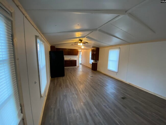 Building Photo - 160 Bluefield Rd