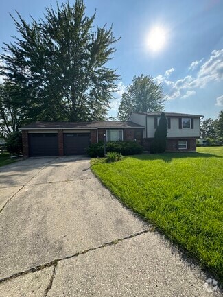 Building Photo - 6911 Sequoia Ct