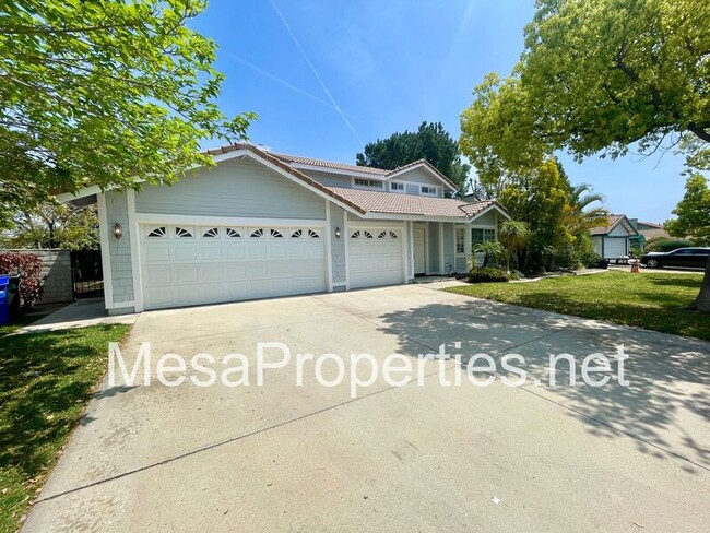 Foto del edificio - 2407 N Sycamore Ave