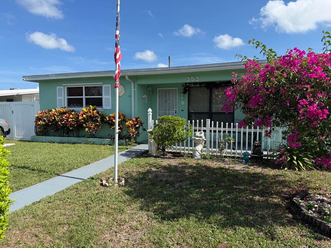 Foto principal - 353 Cavalier Rd