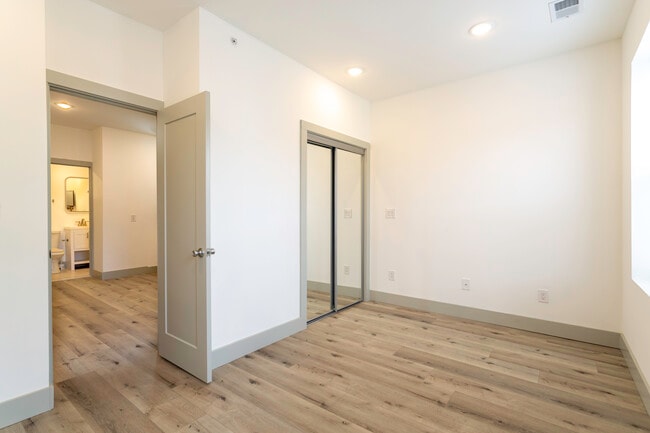 Building Photo - 2521 N 34th St