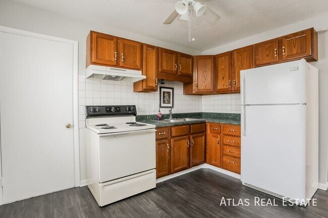 Foto del edificio - 4807 NW Homestead Rd