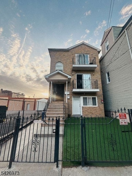 Photo - 415 S 8th St House