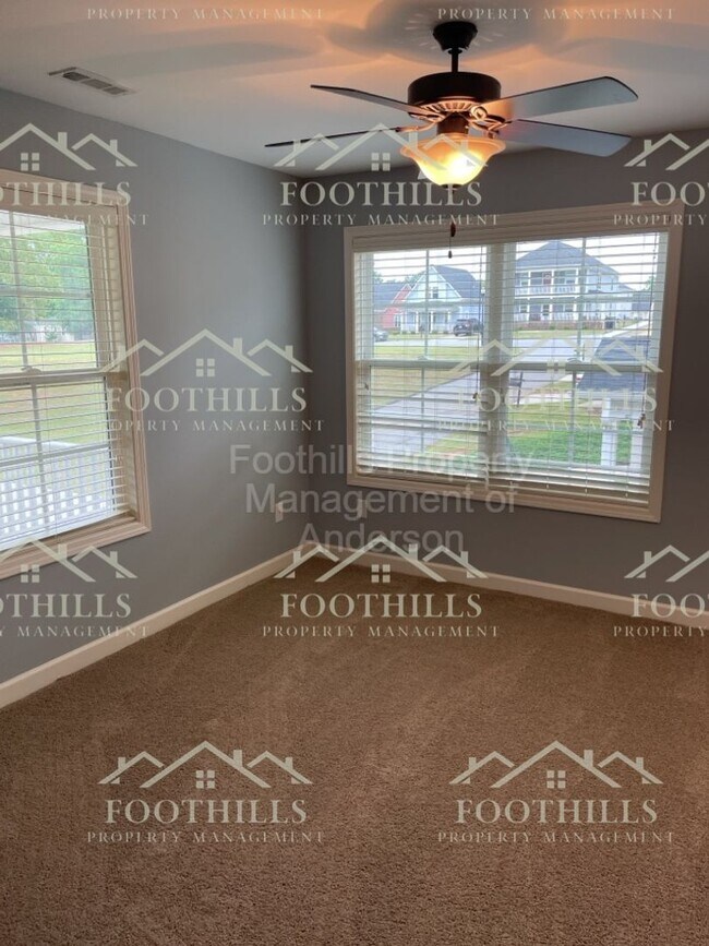 Building Photo - Modern Comfort in Anderson: 3BR/2BA Home w...