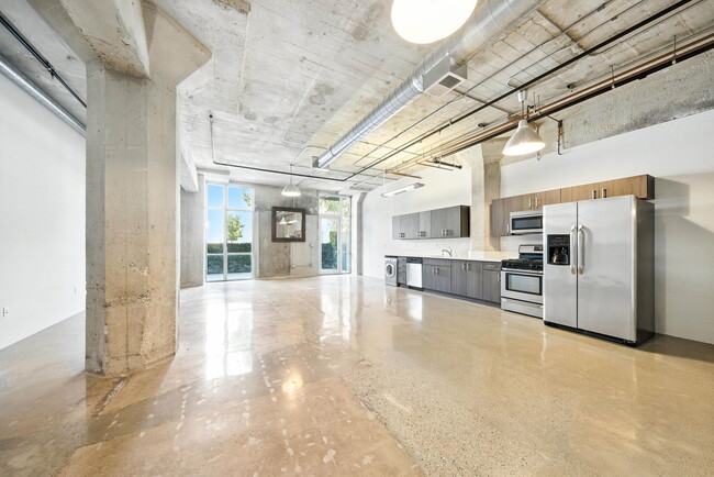 Foto del edificio - 825 East 4th St