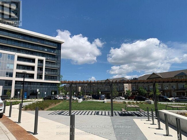 Photo du bâtiment - 3220 William Coltson Ave