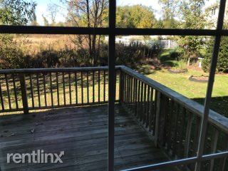 Foto del edificio - 3 br, 2.5 bath Townhome - 127 Newman Rd