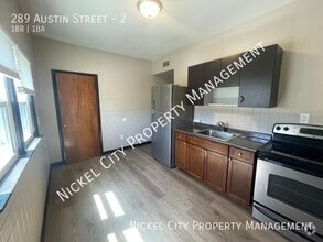 Building Photo - 289 Austin St