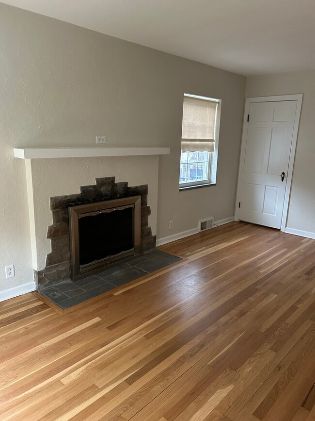 Building Photo - 629 Orlando Ter