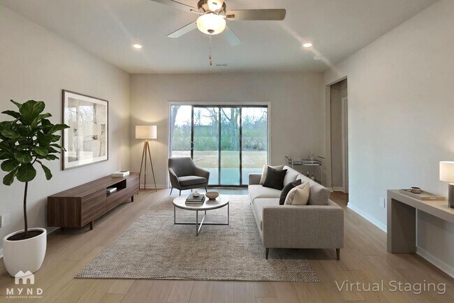 Foto del edificio - 15653 Ruthie Lynn Dr