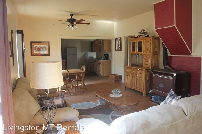 Building Photo - 2 br, 1 bath House - 110 S F St