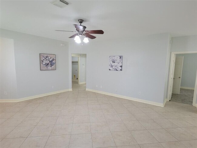Building Photo - 7914 Talladega Springs Ln