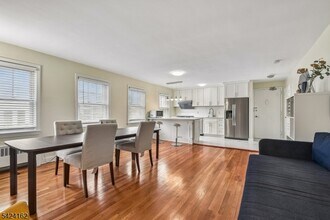Building Photo - 176 Millburn Ave