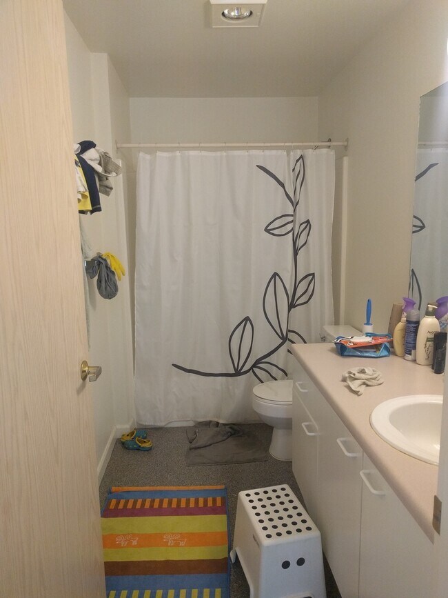 Foto del edificio - Fabulous 2BDR in Upper Queen Anne with Pri...