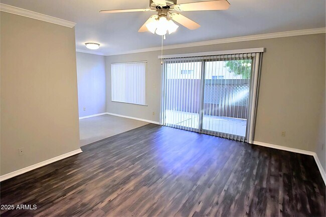 Foto del edificio - 3600 Hayden Rd