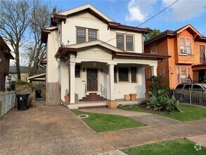 Building Photo - 2327 Peniston St