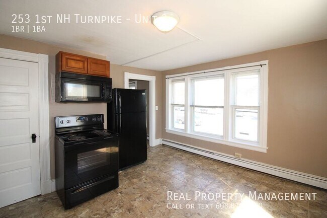 Foto del edificio - Convenient Northwood 1 Bedroom with Heat/H...