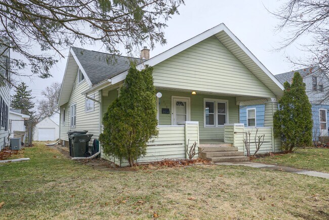 Foto del edificio - 525 E Eckman St