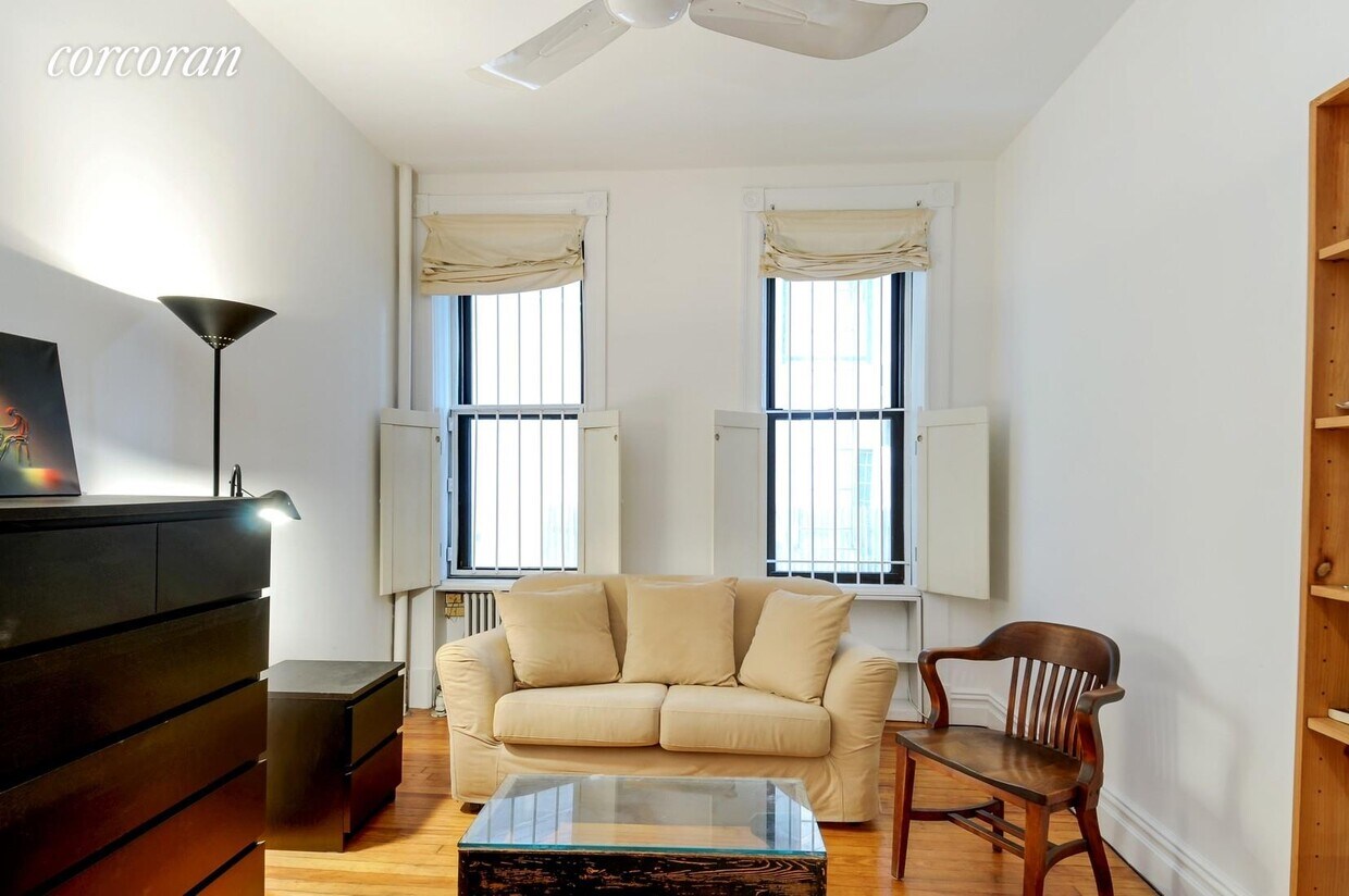 25 Leroy St Unit 4, New York, NY 10014 Condo for Rent in New York, NY