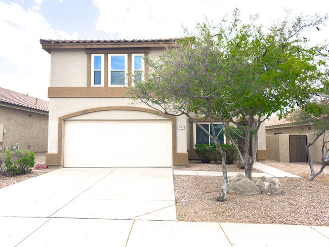 Foto del edificio - 4Bed/2.5Bath House in Cave Creek! $399 MOV...