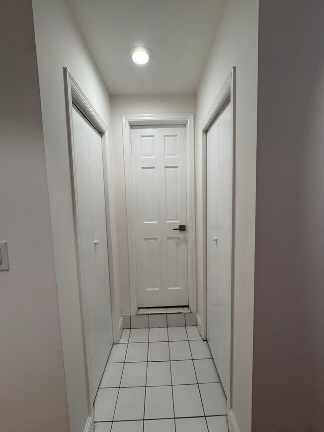 Building Photo - Bristol Court