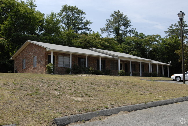 Sherwood Arms - Sherwood Apartment Homes