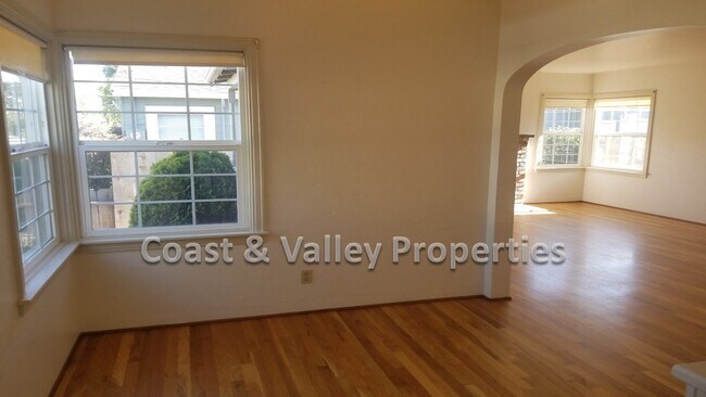 Foto del edificio - Wonderful South Salinas Home for RENT!!!