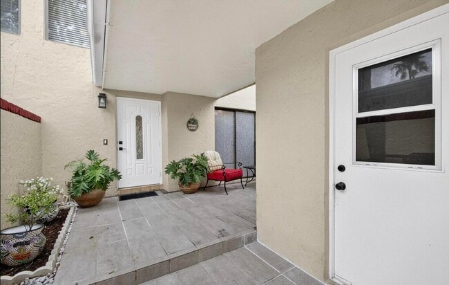 Foto del edificio - 2703 Maplewood Dr