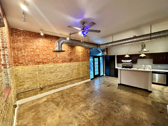 Photo - 710 S Medina St Apartment