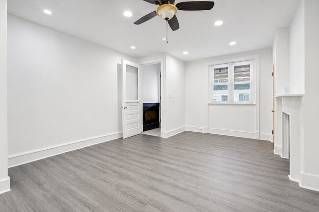 Photo - 45 N Lindenwood St Townhome