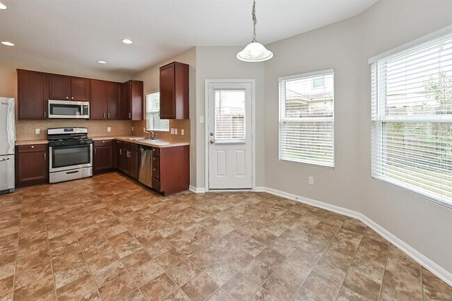 Foto del edificio - 4930 Hackamore Brook Ct