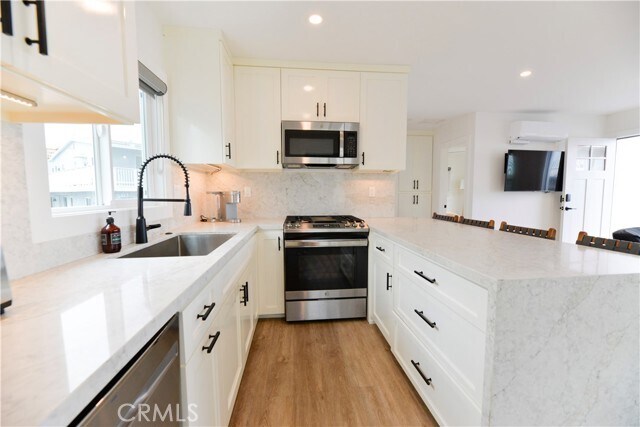 Foto del edificio - 428 Monterey Ln