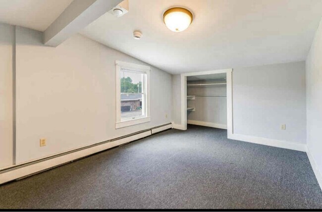 Foto del edificio - 15 Schoolhouse Ln