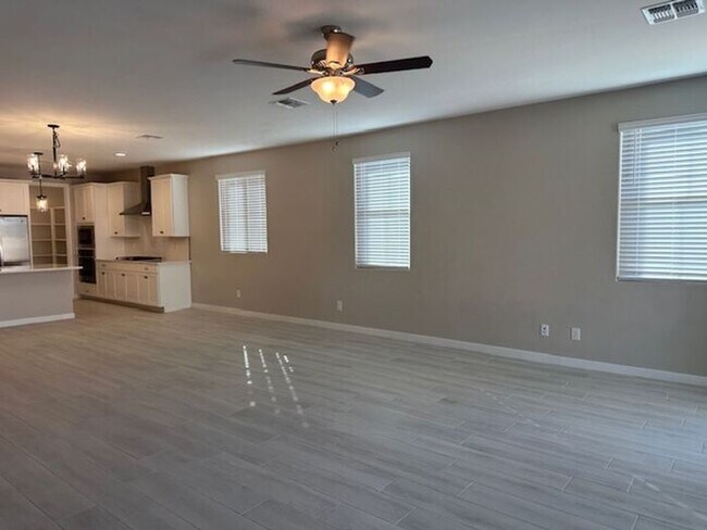Foto del edificio - For Lease Now-$2,700 Built in 2023 beautif...