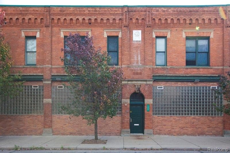 Primary Photo - 456 East Milwaukee Avenue