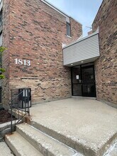 Building Photo - 1813 Hemlock Pl
