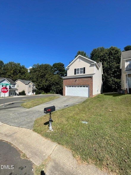 Foto del edificio - 4201 Beacon Crest Way