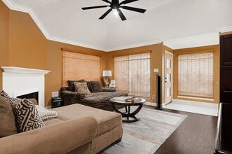 Building Photo - 1807 Strongs Ct