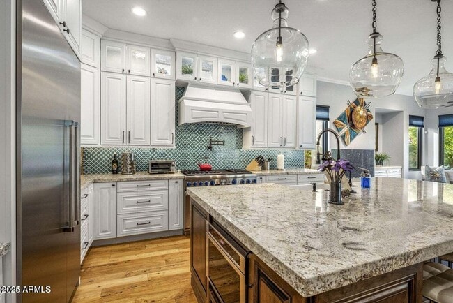 Building Photo - 10912 E Butherus Dr