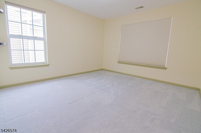 Foto del edificio - 3027 King Ct