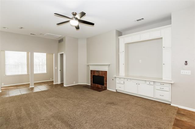 Foto del edificio - 2804 Thorncreek Ln