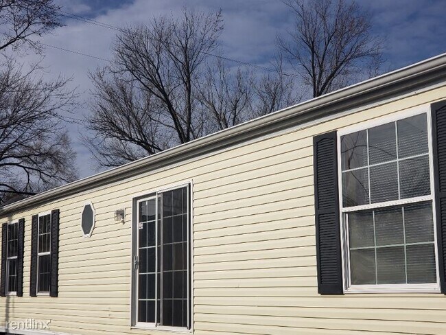 Building Photo - 3 br, 2 bath Mobile Home - 122 W 16th St